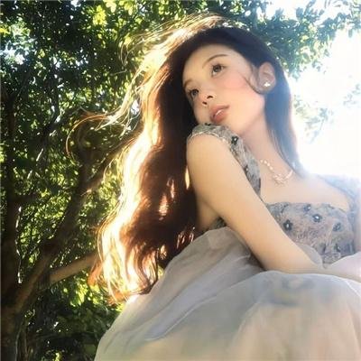 只是爱着你 海报